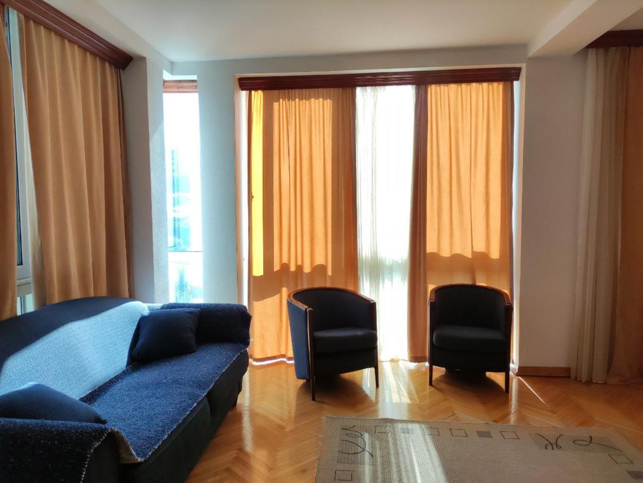 Hotel Ambasador Podgorica Exteriör bild